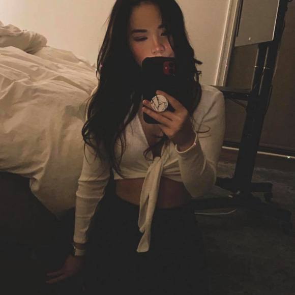 Meet your Posher, Jessica - Picture 1 of 1